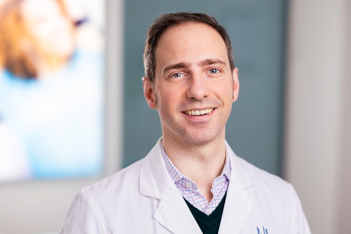 Dr. Nikolaus Lang